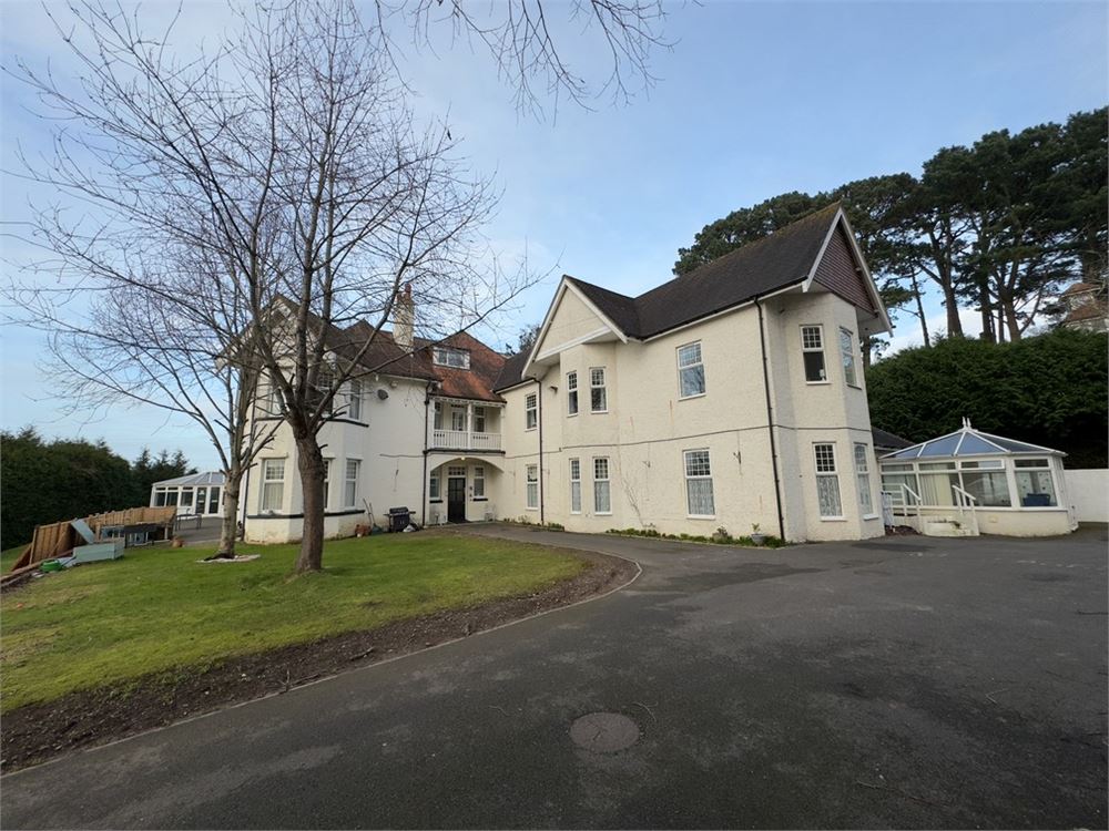 Delph House, 40 Upper Golf Links Road, Poole, BH18 8BY