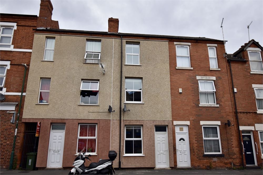 106 Commercial Road Bulwell NG6 8HU